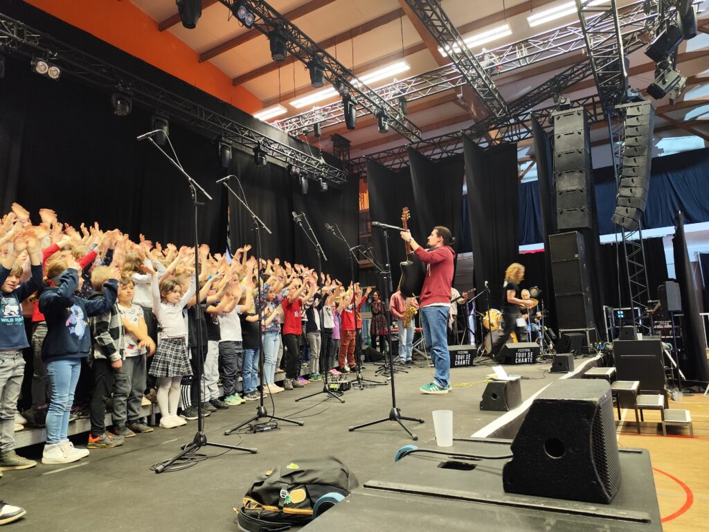 Tout se chante, chorale des écoles de Guipry-Messac.